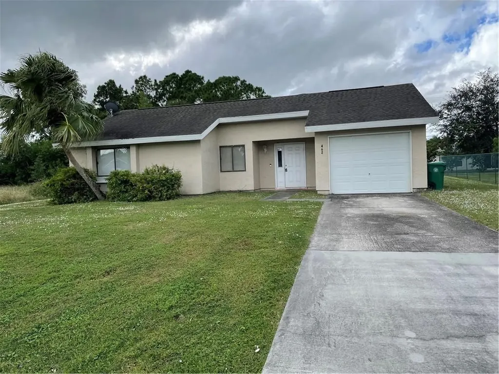 462 SW Peach Street Port St Lucie FL 34983