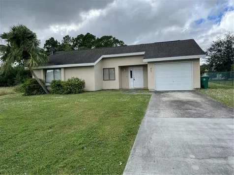 462 SW Peach Street Port St Lucie FL 34983