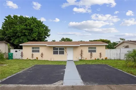 7721 NW 33rd Street Hollywood FL 33024