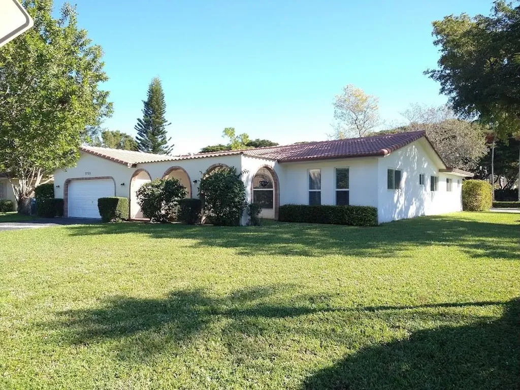 2705 NW 83rd Terrace Coral Springs FL 33065