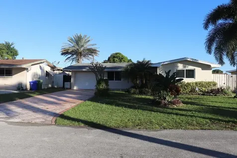 8831 NW 15th Street Pembroke Pines FL 33024
