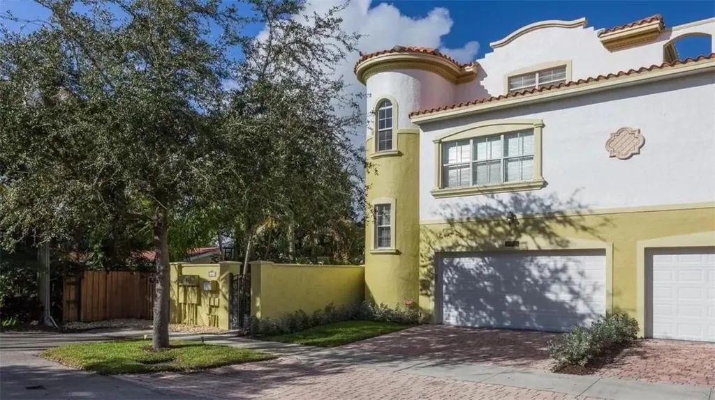 1411 NE 7th Street Fort Lauderdale FL 33304