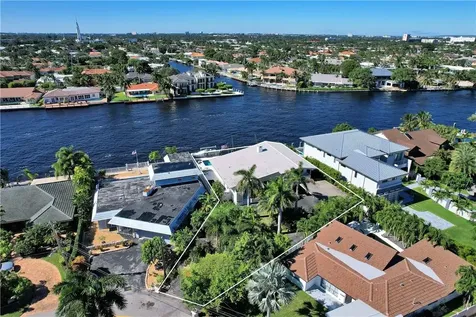 4623 W Tradewinds Avenue Lauderdale By The Sea FL 33308