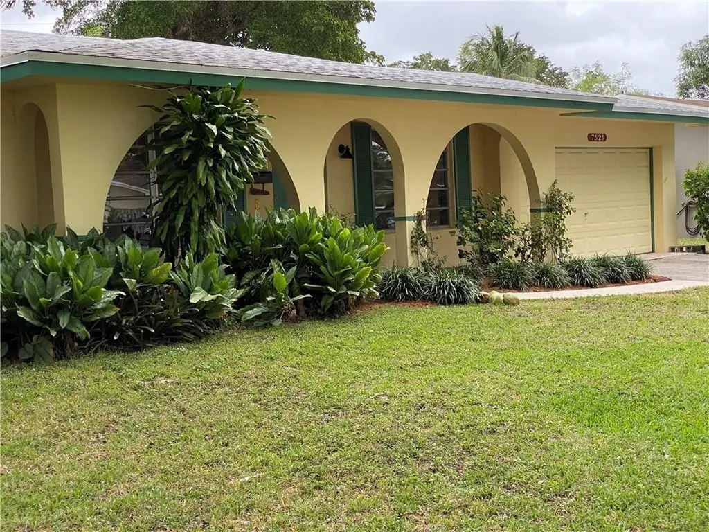 7521 NW 12th Street Plantation FL 33313