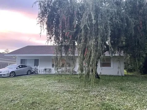 261 SW Pisces Terrace Port St Lucie FL 34984