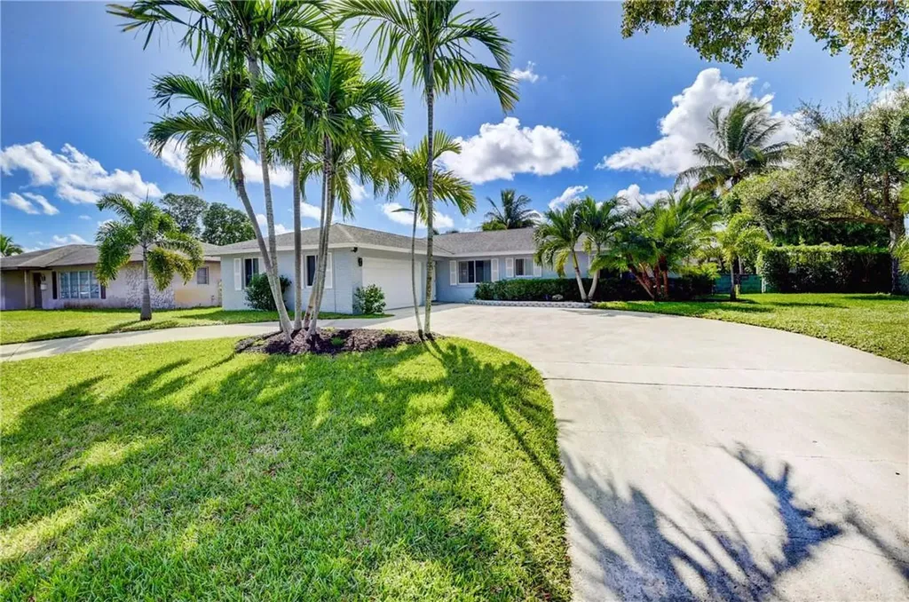 1370 SW 26th Avenue Boynton Beach FL 33426