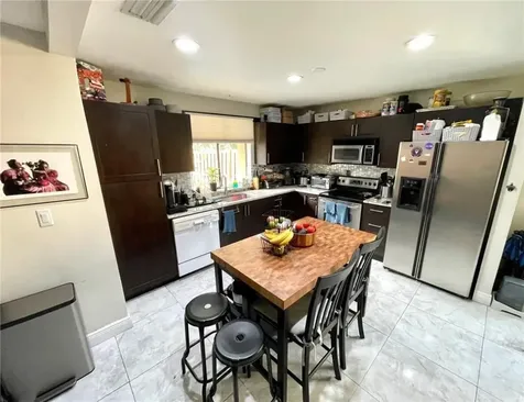 917 NW 79th Terrace Plantation FL 33324