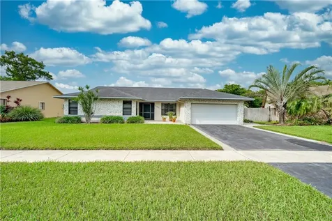 5481 NW 81st Terrace Lauderhill FL 33351