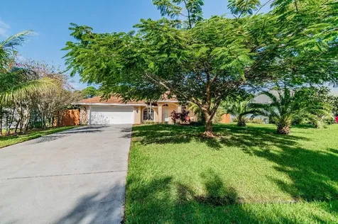 5268 NW West Lovett Circle Port St Lucie FL 34986