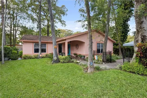 4271 NW 20th Avenue Oakland Park FL 33309