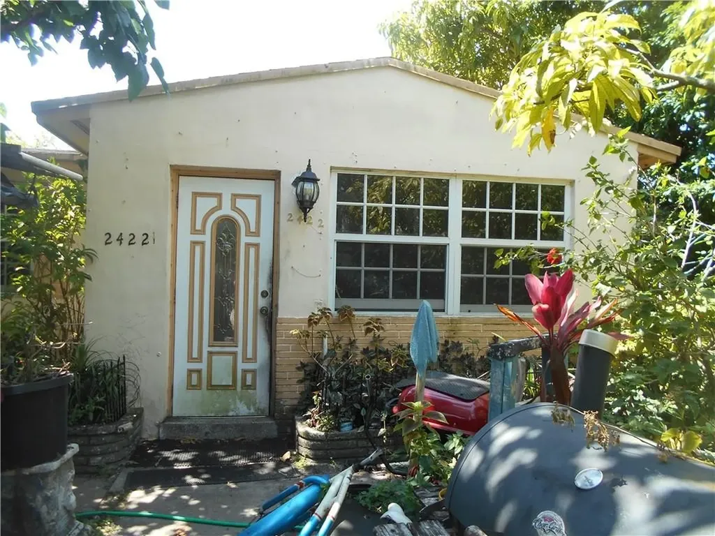 2422 Sherman Street Hollywood FL 33020