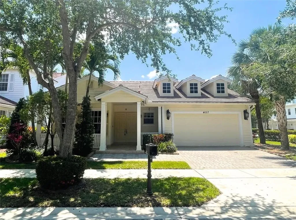 4657 Village Way Davie FL 33314