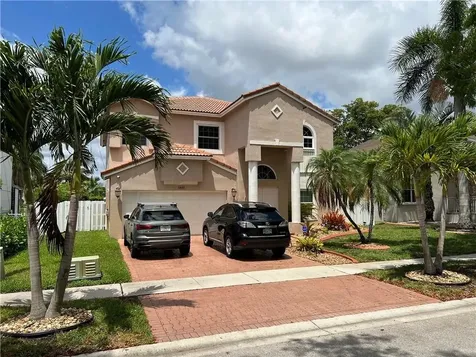 1044 NW 184th Way Pembroke Pines FL 33029