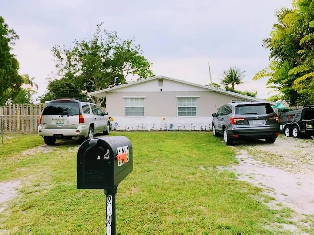 1012 Pottawatomie Street Jupiter FL 33458