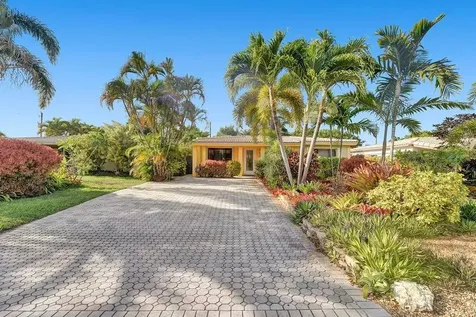 231 NE 42nd Street Oakland Park FL 33334