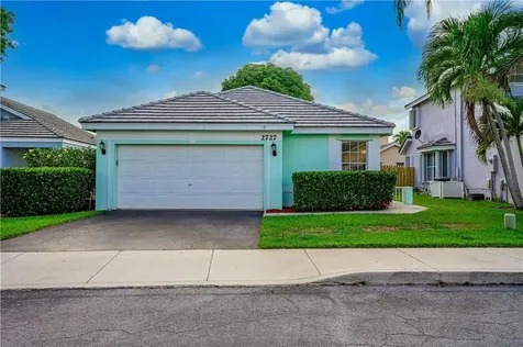 2727 Pinewood Court Davie FL 33328