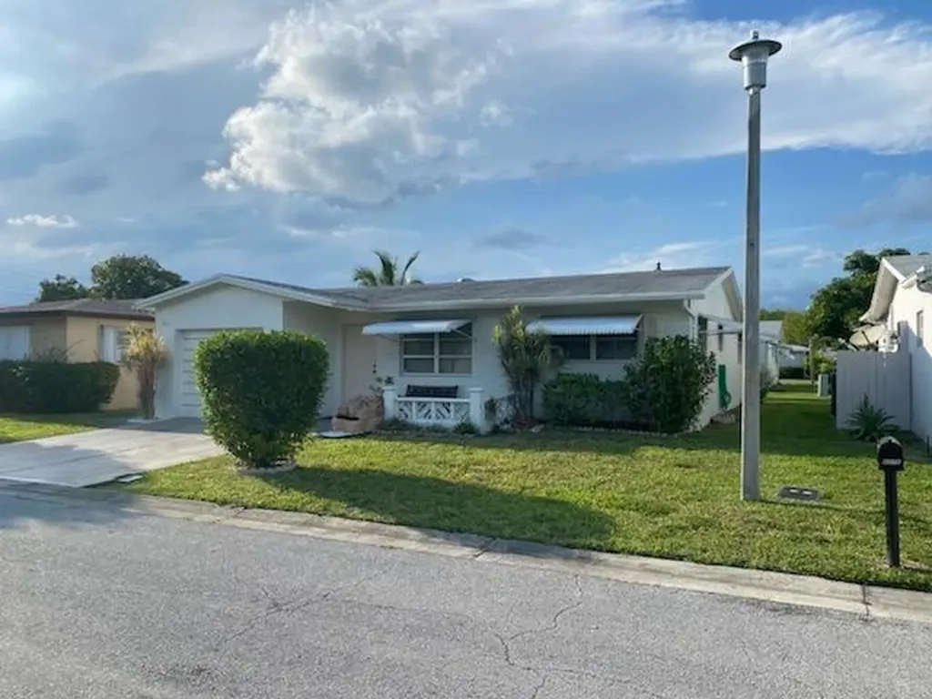 6985 NW 11th Court Margate FL 33063