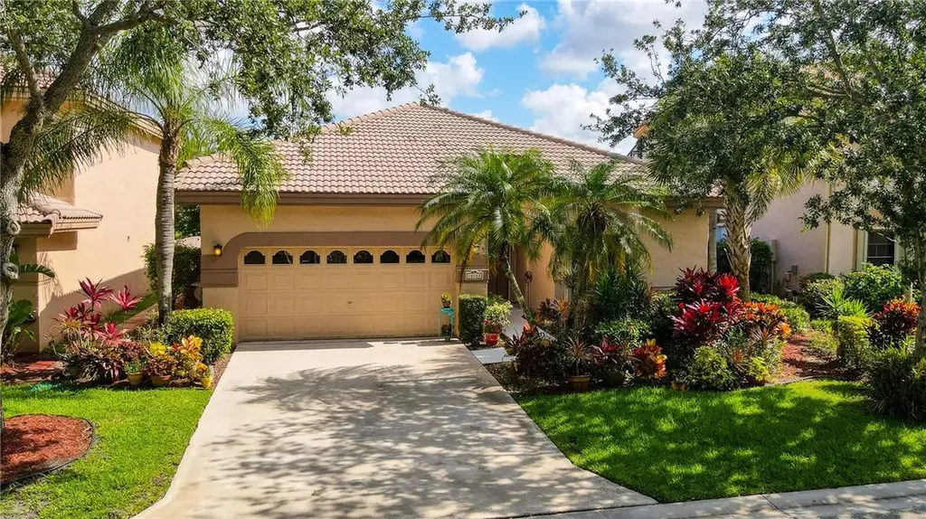 10401 NW 12th Place Plantation FL 33322