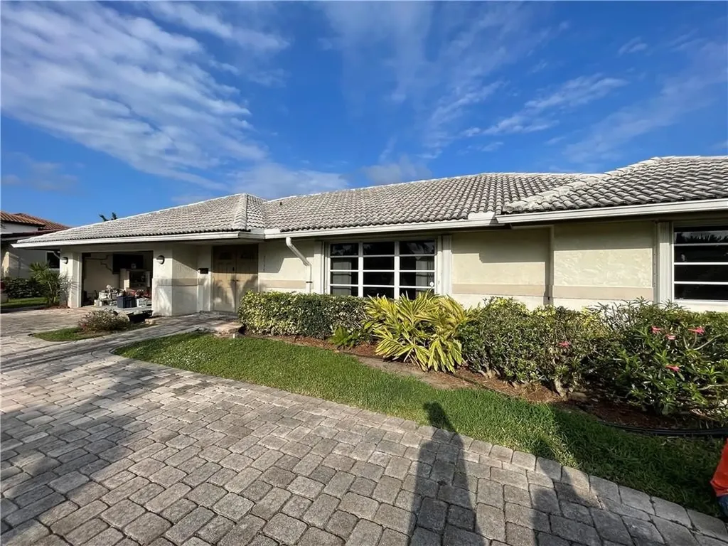3930 NE 26th Avenue Lighthouse Point FL 33064