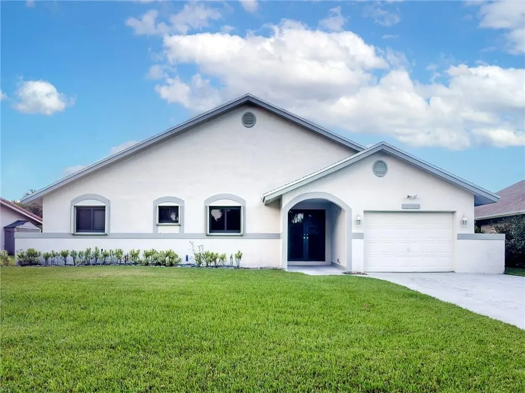 10206 NW 71st Place Tamarac FL 33321
