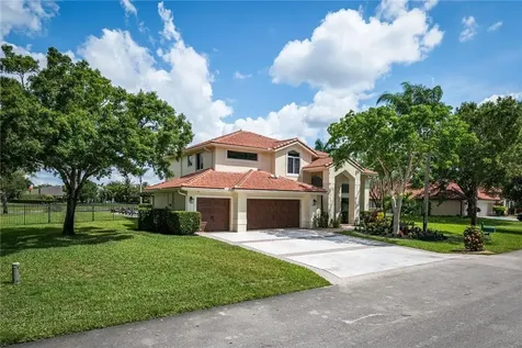 14001 Carlton Drive Davie FL 33330