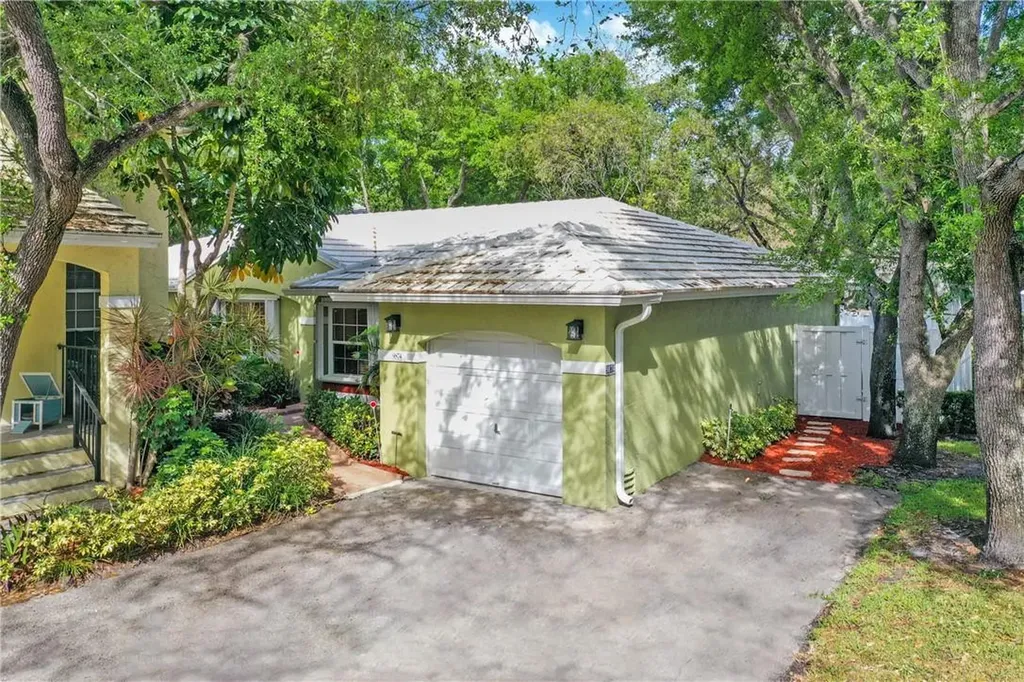 9874 NW 2nd Court Plantation FL 33324