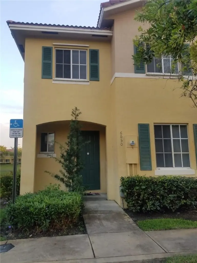 6050 SW 19th Court North Lauderdale FL 33068