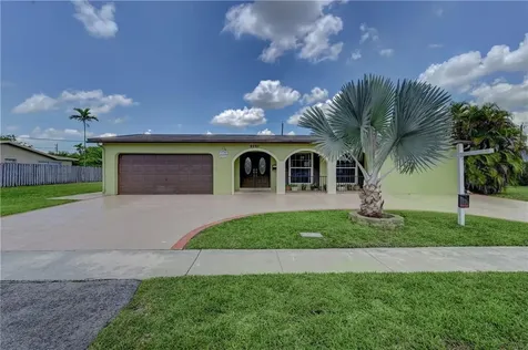 9261 NW 21st Manor Sunrise FL 33322