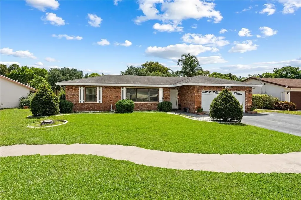 3220 NW 51st Terrace Margate FL 33063