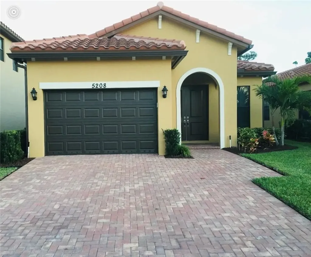 5208 NW 48th Lane Lauderhill FL 33319