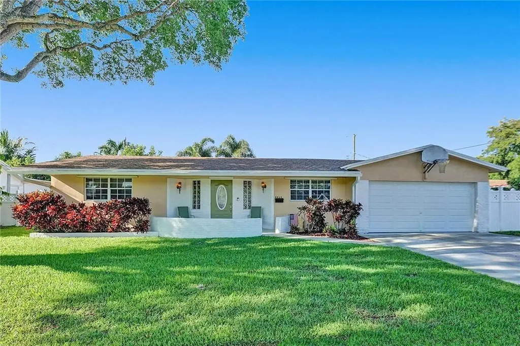 4460 NW 4th Street Coconut Creek FL 33066