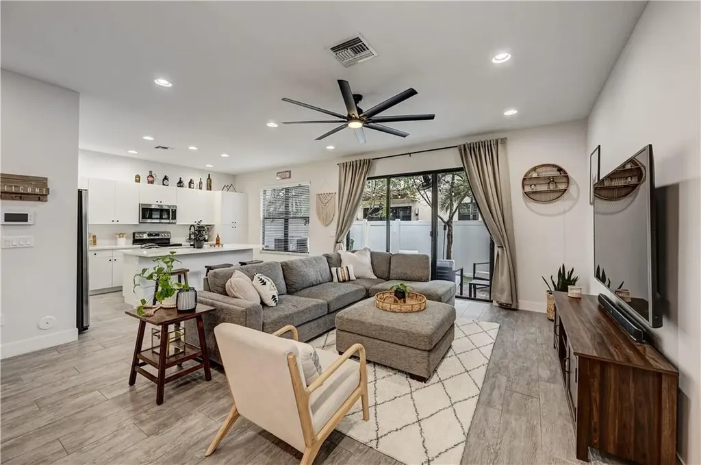 111 NW 209th Trail Pembroke Pines FL 33029