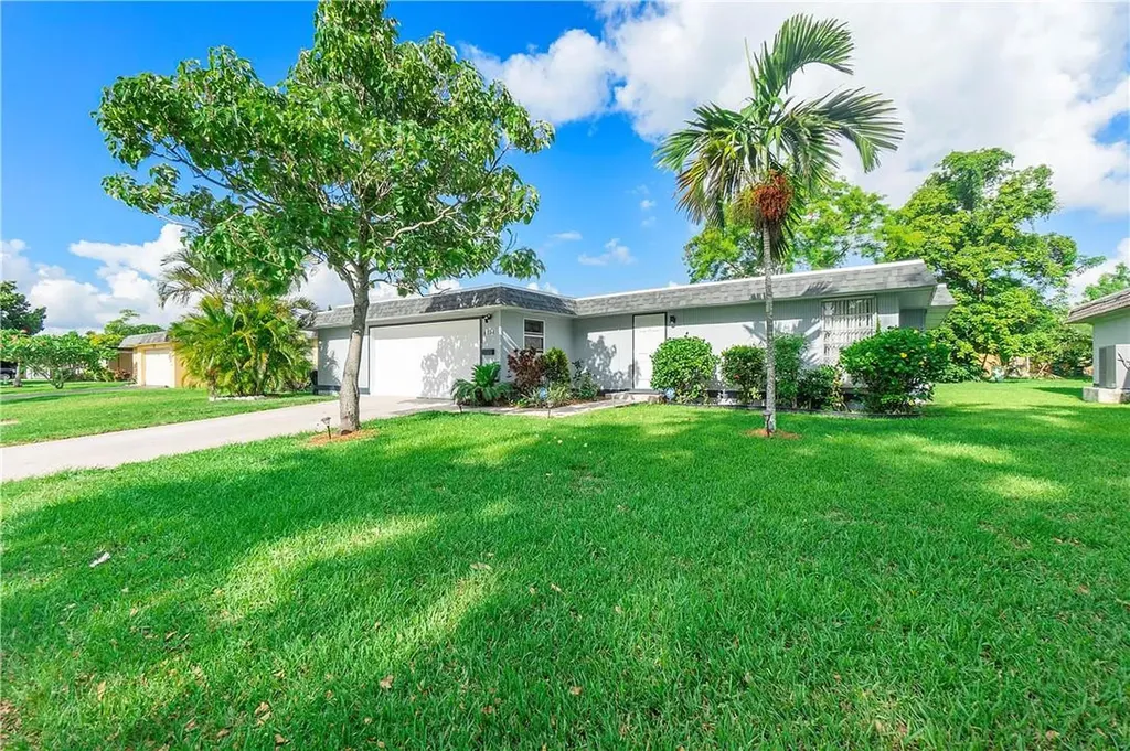 6701 Brookwood Boulevard Tamarac FL 33321