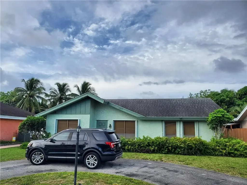 7416 SW 13th Street North Lauderdale FL 33068