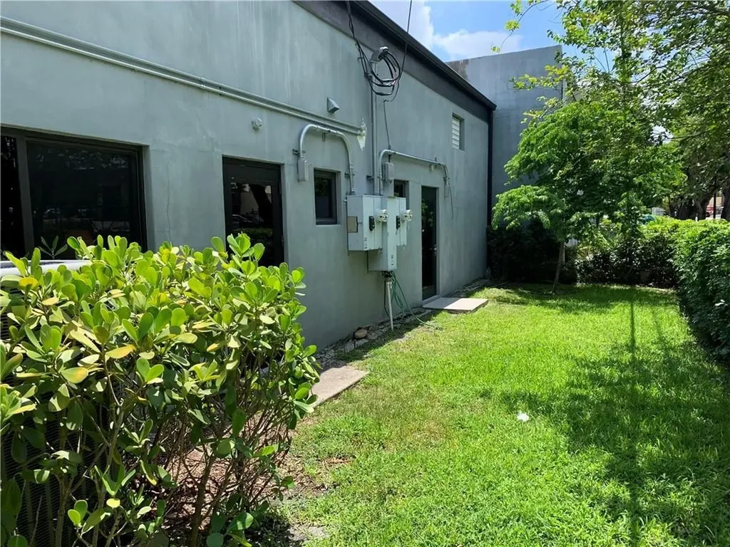 151 SW 5th Street Pompano Beach FL 33060