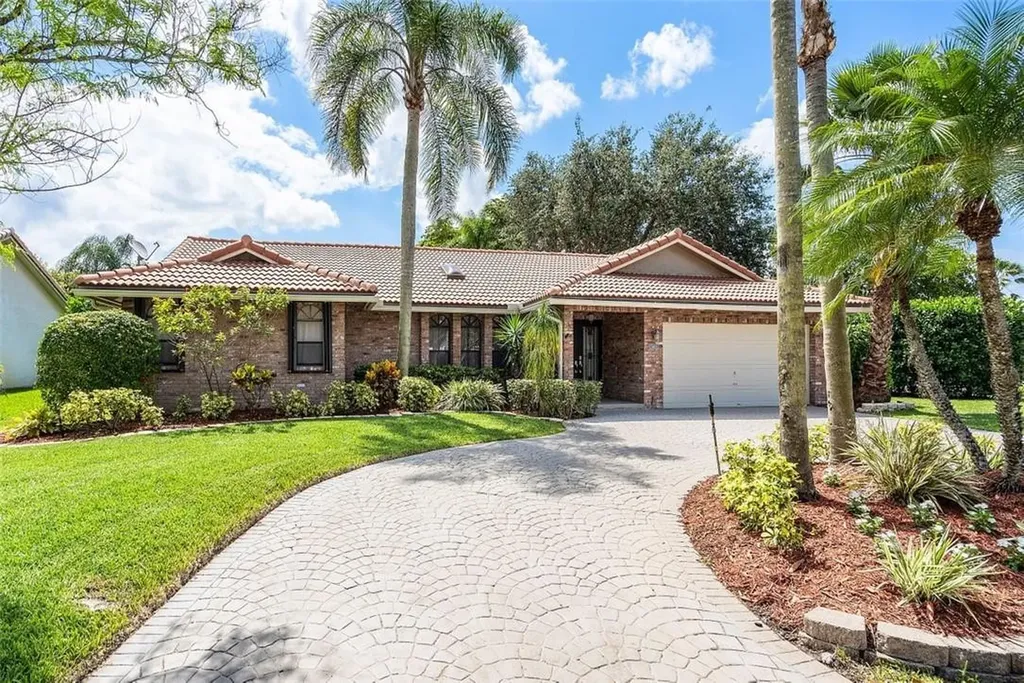 5411 NW 86th Way Coral Springs FL 33067