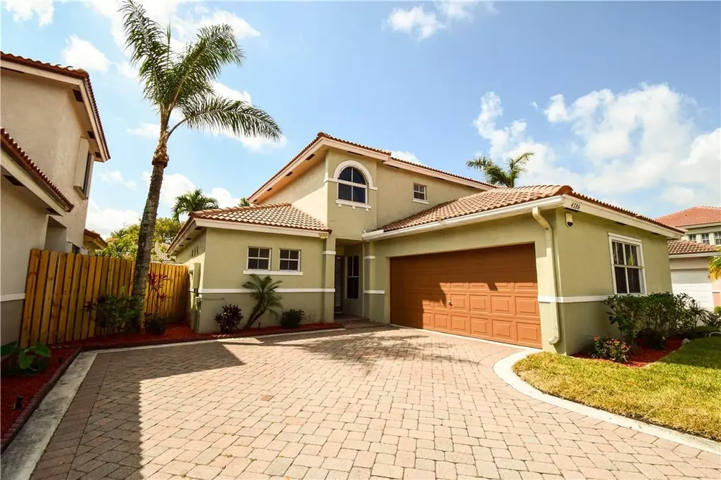 4786 NW 5th Place Coconut Creek FL 33063