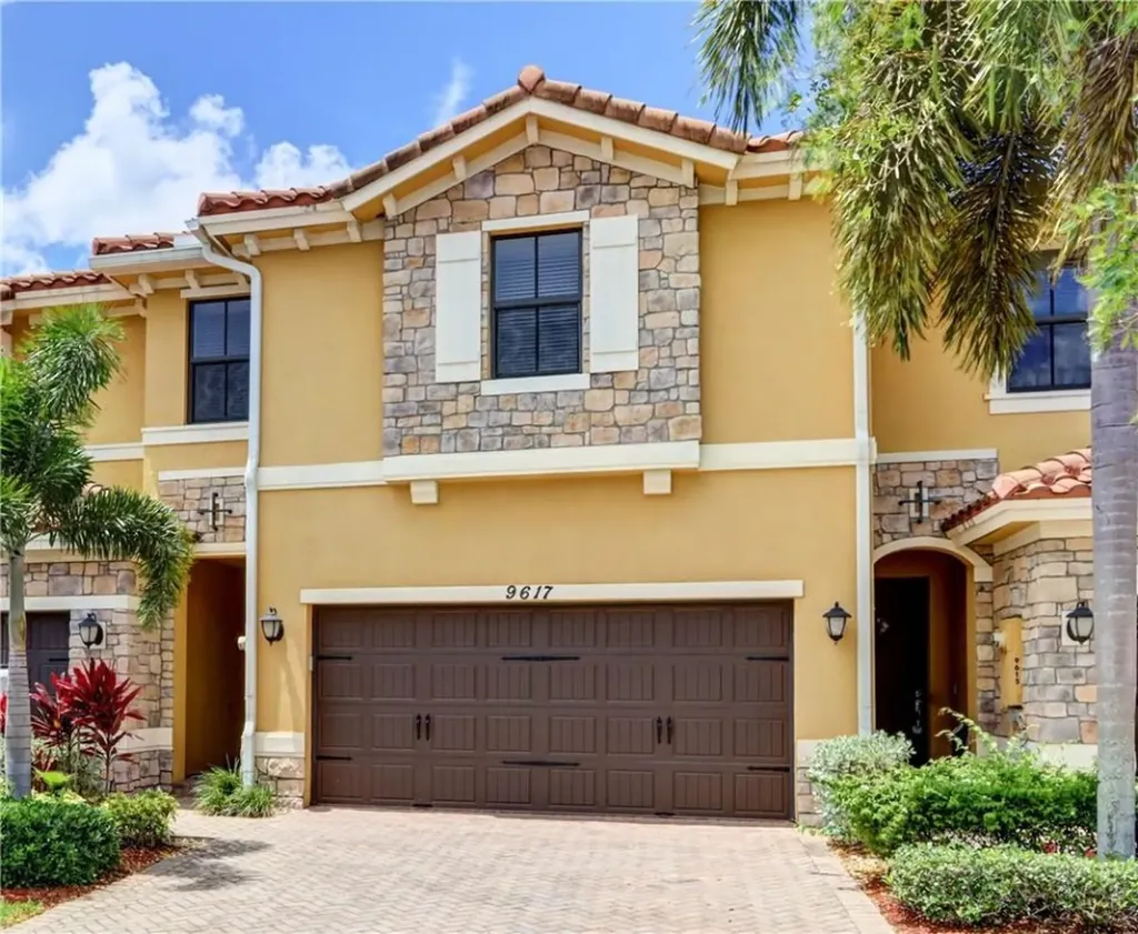9617 Watercrest Isle Parkland FL 33076