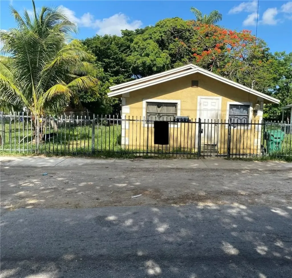 8214 NE 1st Avenue Miami FL 33138