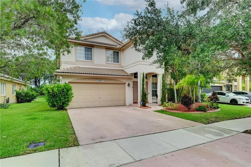 20507 SW 1st Street Pembroke Pines FL 33029