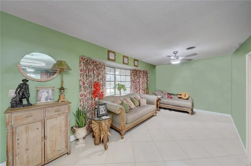 541 NW 65th Avenue Plantation FL 33317