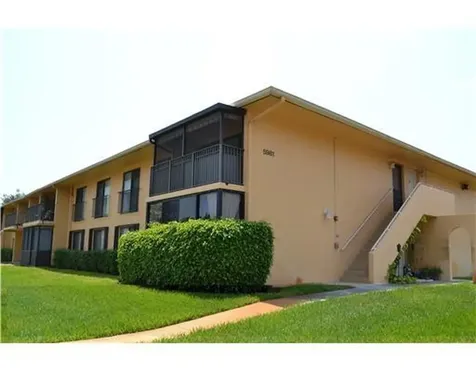 5911 Washington Street Hollywood FL 33023