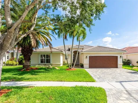19005 NW 23rd Place Pembroke Pines FL 33029