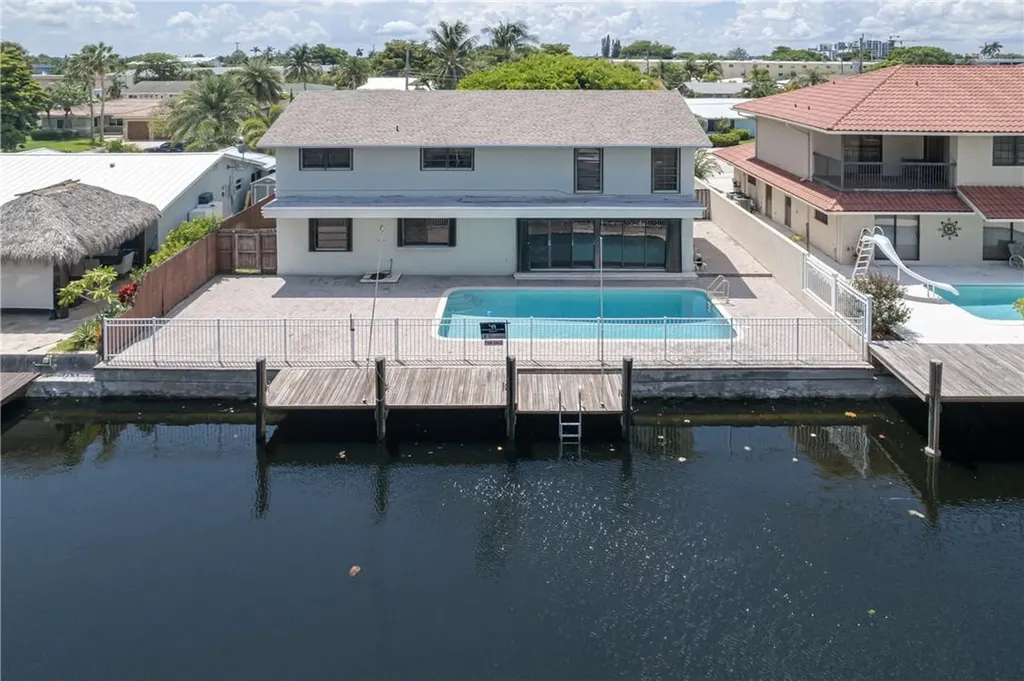380 SE 13th Avenue Pompano Beach FL 33060