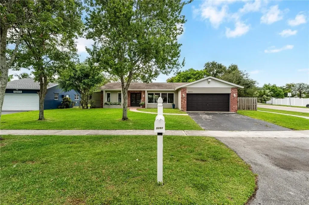 5201 SW 87th Terrace Cooper City FL 33328