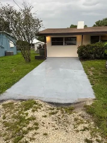 118 Garden Avenue Fort Pierce FL 34982