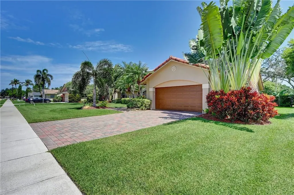 10301 SW 18th Street Davie FL 33324