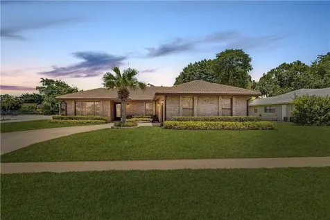 21920 Holly Tree Way Boca Raton FL 33428