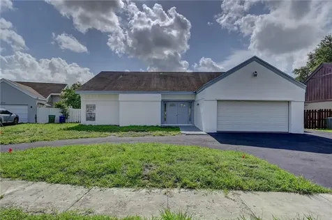 2801 Devonwood Avenue Miramar FL 33025