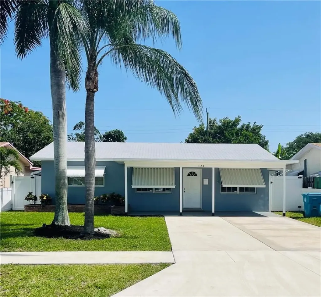 124 SW 9th Avenue Boynton Beach FL 33435
